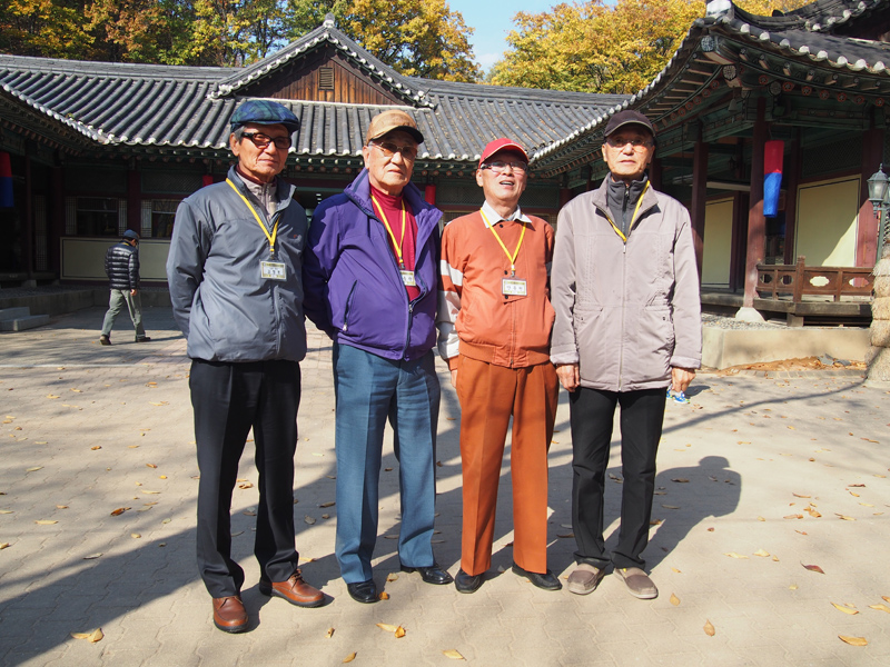 aPB050296.jpg
